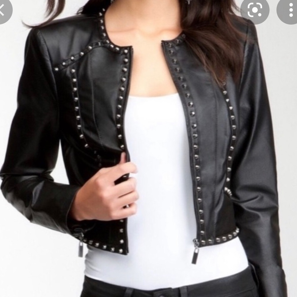 Cropped leather jacket